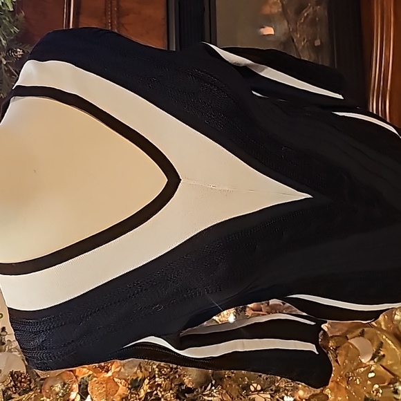 CYRUS TOP - Picture 3 of 13